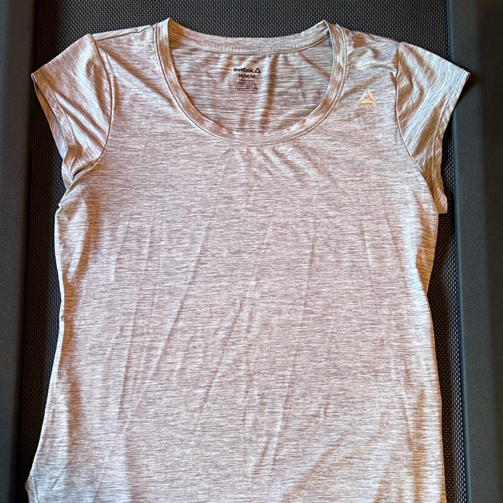 Reebok gray t shirt, size medium.